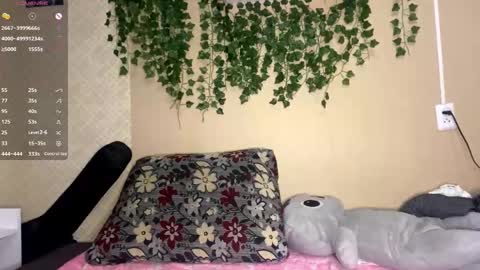 Snapshot of shantaeburleson chatting on November 2025 04:22:02 AM Kristin online show from November 2025 04:22:02 AM