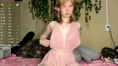 Snapshot of shantaeburleson chatting on November 2025 05:39:02 PM Kristin online show from November 2025 05:39:02 PM