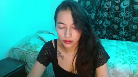 Snapshot of shantal_d03 chatting on January 2025 01:39:02 AM shantal_d03 online show from January 2025 01:39:02 AM