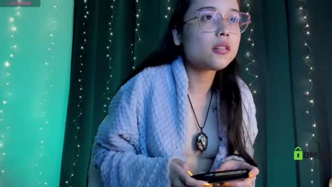 Cat-FOLLOWME and we talk IGshantal cerezo online show from January 2025 12:57:02 AM