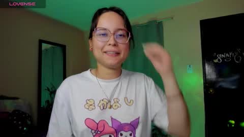 Snapshot of shantalcerezo chatting on February 2026 08:37:02 PM Cat-FOLLOWME and we talk IGshantal cerezo online show from February 2026 08:37:02 PM