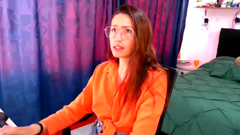 shantaldumont online show from October 2025 05:00:01 PM