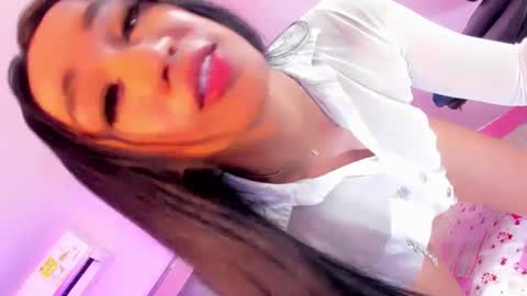 Snapshot of shantalgirs01 chatting on December 2024 05:47:01 AM Shantal girls online show from December 2024 05:47:01 AM