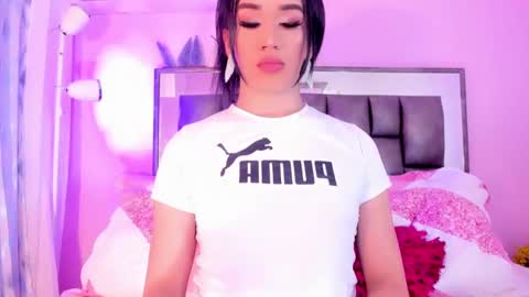 Snapshot of shantalgirs01 chatting on January 2025 12:27:02 PM Shantal girls online show from January 2025 12:27:02 PM