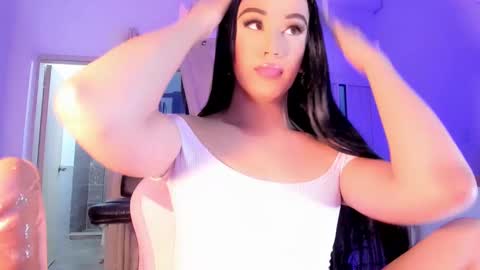 Snapshot of shantalgirs01 chatting on March 2025 07:38:02 AM Shantal girls online show from March 2025 07:38:02 AM