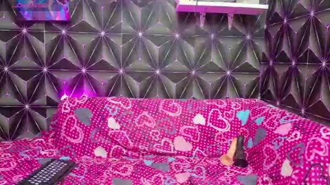 Snapshot of shantalks chatting on October 2025 03:59:01 AM shantalks online show from October 2025 03:59:01 AM