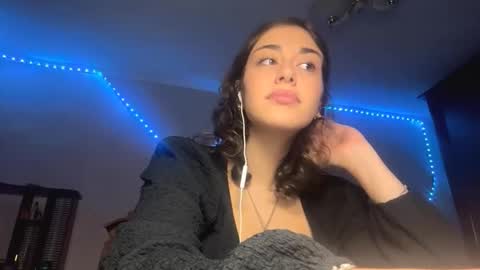 Shantel online show from November 2025 09:28:01 PM