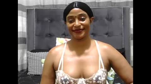 shany922 online show from February 2025 12:30:01 AM