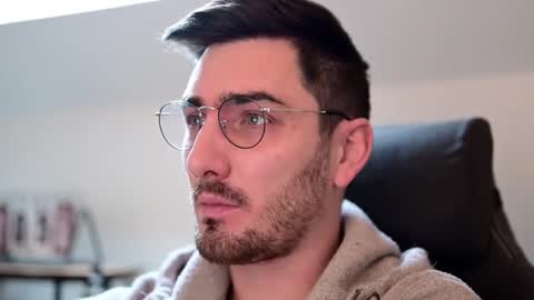 frenchy boy online show from December 2024 12:58:01 PM