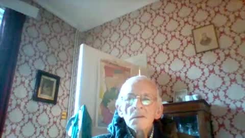 Snapshot of shapelyhelm1 chatting on November 2025 10:15:02 AM shapelyhelm1 online show from November 2025 10:15:02 AM