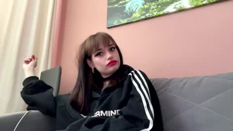 Kira online show from May 2026 12:10:02 PM