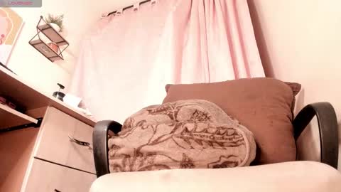 Snapshot of sharijones_1 chatting on October 2025 12:14:01 AM shari jones online show from October 2025 12:14:01 AM