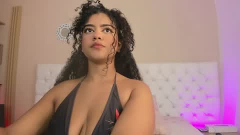 Sharlot online show from July 2026 01:21:01 PM
