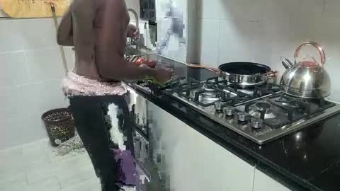 Sharmly online show from September 2025 05:07:01 PM