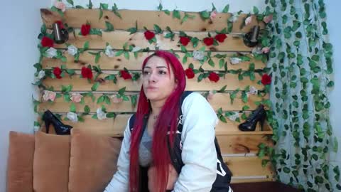 Snapshot of sharol_heart_ chatting on February 2025 03:31:02 AM Sharol online show from February 2025 03:31:02 AM