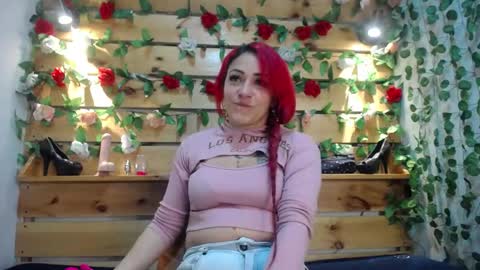 Snapshot of sharol_heart_ chatting on March 2025 04:24:02 AM Sharol online show from March 2025 04:24:02 AM