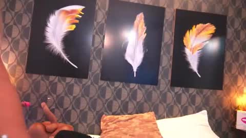 Sharom  online show from October 2025 03:57:02 PM