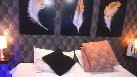 Sharom  online show from April 2026 07:45:02 PM