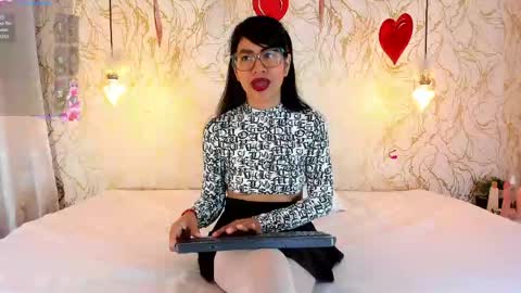 sharon_leather online show from May 2026 12:11:01 PM