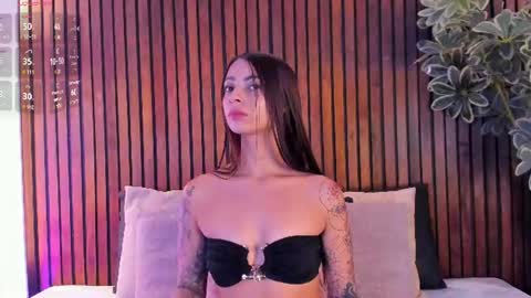 Snapshot of sharonlyn chatting on June 2026 09:15:02 PM sharonlyn online show from June 2026 09:15:02 PM