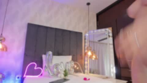 Snapshot of sharonn___ chatting on February 2025 07:07:02 AM Sharon online show from February 2025 07:07:02 AM