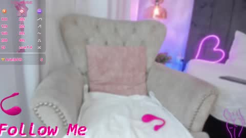 Snapshot of sharonn___ chatting on February 2025 06:58:02 AM Sharon online show from February 2025 06:58:02 AM