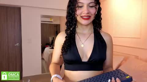 Snapshot of sharonn___ chatting on October 2025 04:09:02 AM Sharon online show from October 2025 04:09:02 AM