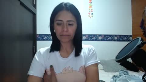 Snapshot of sharoon__cherry_ chatting on September 2025 12:11:01 AM sharon online show from September 2025 12:11:01 AM