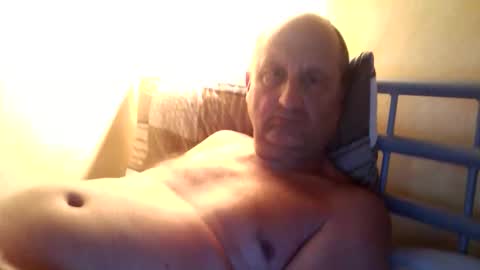Snapshot of sharpshoder chatting on June 2026 09:28:02 PM Peter online show from June 2026 09:28:02 PM