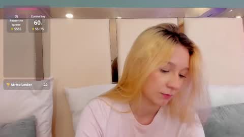 Snapshot of shatall_rouge chatting on February 2025 08:55:02 PM Shantall online show from February 2025 08:55:02 PM