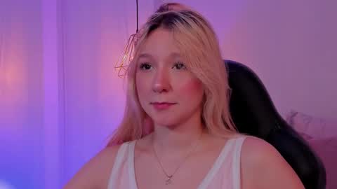 Snapshot of shatall_rouge chatting on February 2025 03:45:02 AM Shantall online show from February 2025 03:45:02 AM