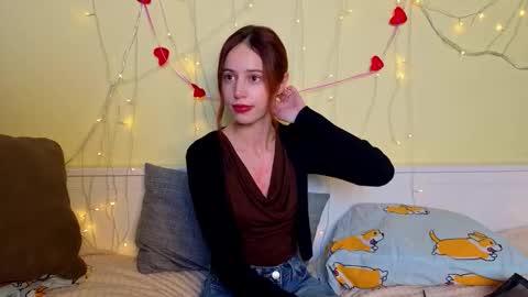 Snapshot of shaundawoodert chatting on November 2025 12:05:02 PM Sophie online show from November 2025 12:05:02 PM