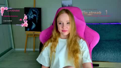 Snapshot of shawty_mia chatting on February 2026 09:20:02 PM Shawty Mia online show from February 2026 09:20:02 PM