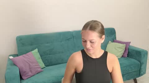 Snapshot of shawty_sue chatting on October 2025 11:33:01 PM Sue online show from October 2025 11:33:01 PM