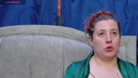 Shayla  online show from November 2025 02:38:02 PM