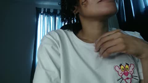 Shayna online show from December 2024 05:22:01 PM