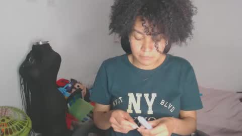 Shayna online show from December 2025 02:53:01 AM