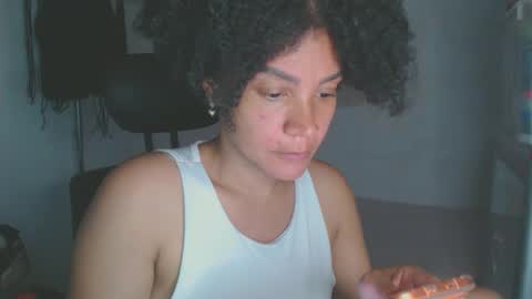Shayna online show from May 2026 01:00:01 AM