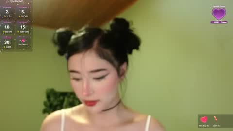 Snapshot of she_alice chatting on June 2026 04:43:02 AM she_alice online show from June 2026 04:43:02 AM