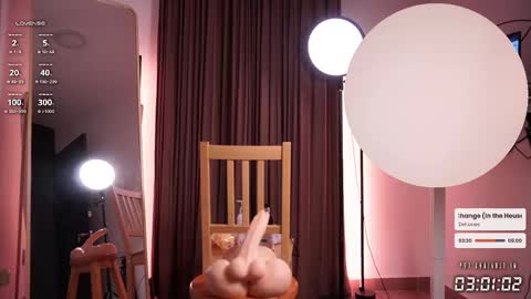 Laura c online show from September 2025 04:40:02 AM