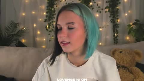 Anika online show from October 2025 11:09:02 AM