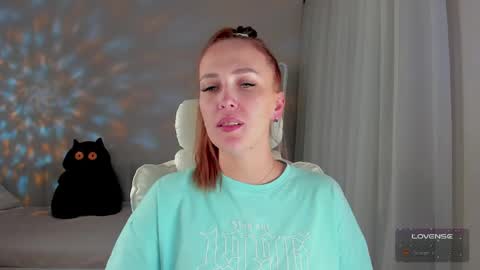 she_wolf1 online show from April 2026 06:47:01 PM