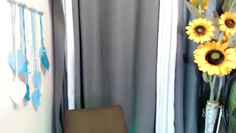 Snapshot of shea_andrea chatting on May 2026 10:15:02 PM shea_andrea online show from May 2026 10:15:02 PM
