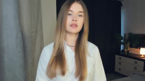 Snapshot of sheenaeast chatting on December 2024 06:55:02 AM Violet online show from December 2024 06:55:02 AM