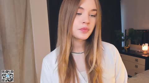 Snapshot of sheenaeast chatting on December 2024 08:13:01 AM Violet online show from December 2024 08:13:01 AM