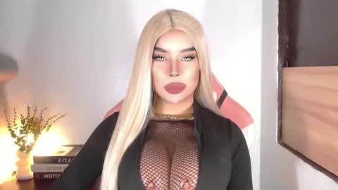 sheenafrost online show from March 2026 05:19:02 PM