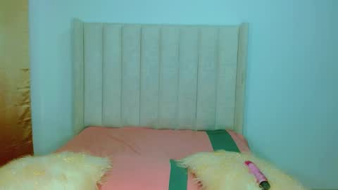 Snapshot of sheessy chatting on November 2025 05:17:01 AM sheessy online show from November 2025 05:17:01 AM