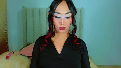 Snapshot of sheessy chatting on December 2025 11:08:02 AM sheessy online show from December 2025 11:08:02 AM