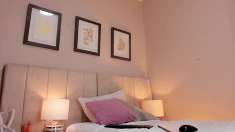 sheila__x online show from February 2026 11:43:02 AM