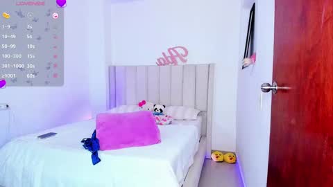 Danna   online show from December 2024 05:25:01 AM